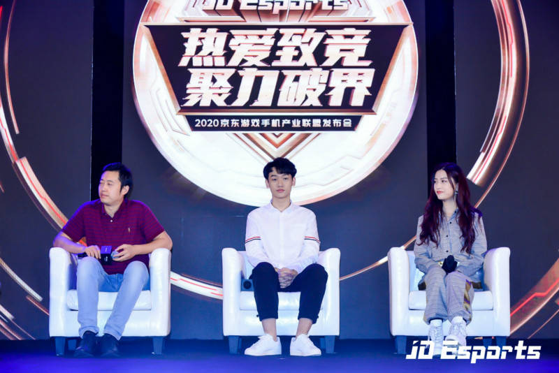 最美女貂蝉厉害了!能够代表这种级别的圆桌论坛,谁不羡慕呢?