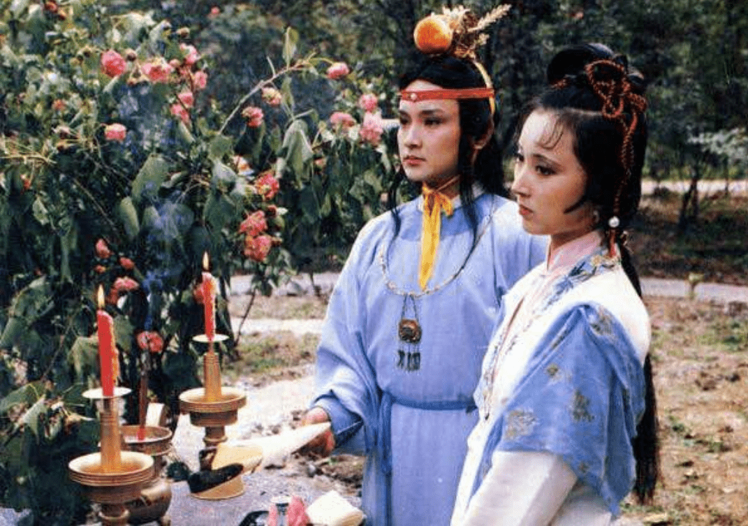 红楼梦:宝玉在女孩堆里长大,却独钟情黛玉,因黛玉这4点很稀缺