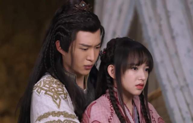 《灵域》首播!范丞丞首演古装撞脸王一博,程潇太壮硕演技糟糕