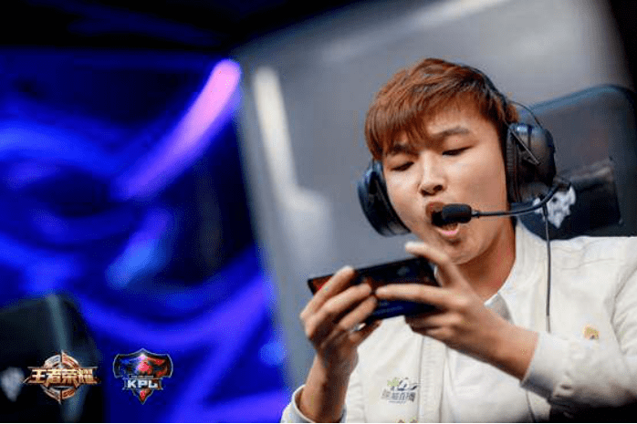 kpl:LGD季后赛原形毕露!制裁强队的不是版本,而是线下赛