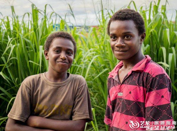 【转】【瓦努阿图街拍】实拍:世界上幸福指数最高的国度!