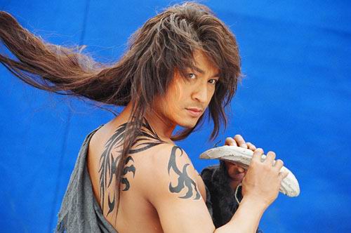 爆笑古装剧造型,喷饭啊(70多P,第二页有)