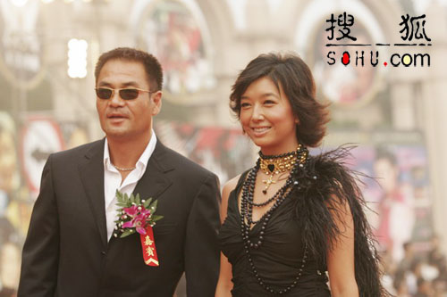 (转)明星出门难道就不用照镜子了?(看看这些可怜的明星)