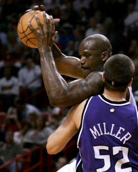 (03/17)热火狂下三分雨取九连胜 阿泰斯特32分难救国王