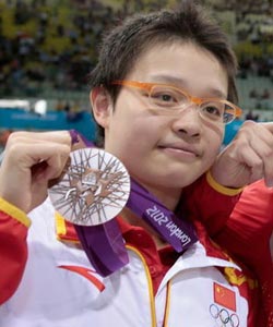 李玄旭短发惹尴尬 被错认成男性不让走进女厕所
