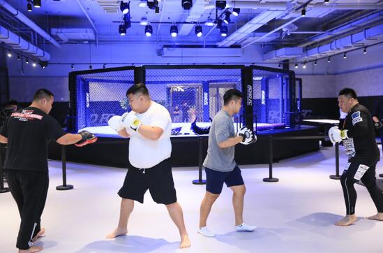 路德FC047期 最强格斗士北京备战 彰显品牌价值