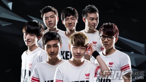 英雄联盟LPL2015夏季赛12只战队定妆照