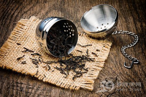爱抽烟可以搭配喝一些铁观音