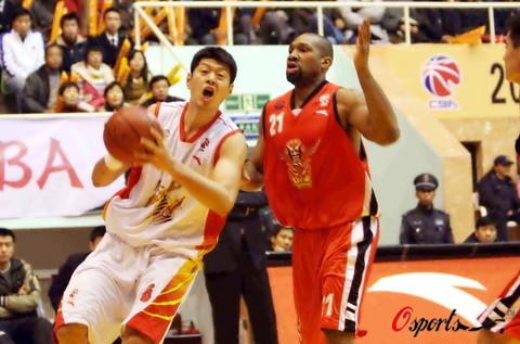 王征22+11广厦逆转送八一6连败 韩硕空砍27分