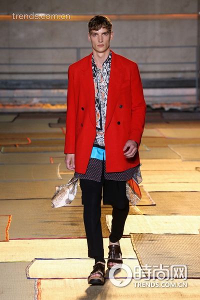 CERRUTI 1881 PARIS 2015 春夏系列