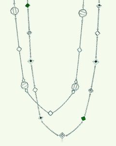 多层次巧搭 凸显日系风范