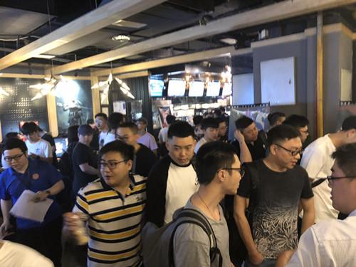 一轮游又怎样 OneStar山城首日全线胜利