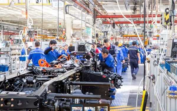 【萌喵】【转】车主服务“不打烊” 生产交付“不断档” 北汽产销研国庆假期奋战