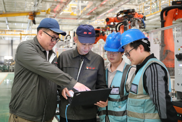 【萌喵】【转】车主服务“不打烊” 生产交付“不断档” 北汽产销研国庆假期奋战