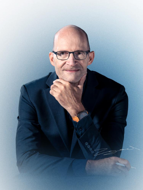 【花姿】【转】前大众集团全球设计负责人Klaus Zyciora 出任长安汽车副总裁