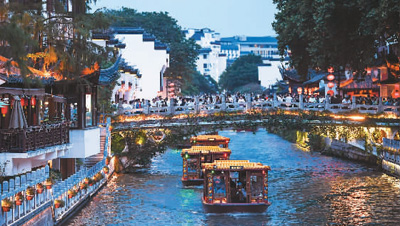 【花姿】【转】夜游市场规模将达一点五七万亿元 夜间文旅释放消费潜力