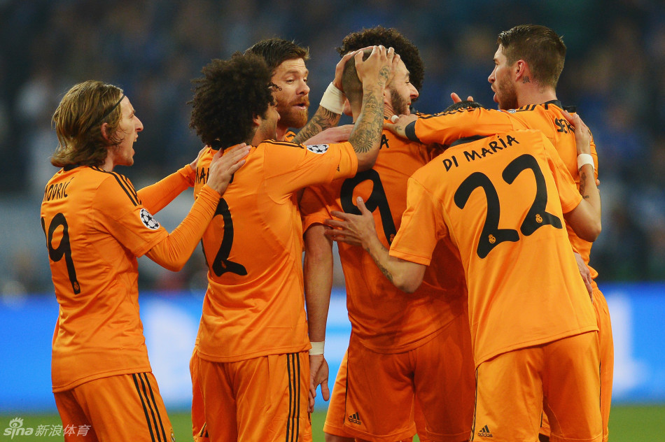 欧冠-C罗贝尔本泽马各2球且助攻 皇马客场6-1狂胜