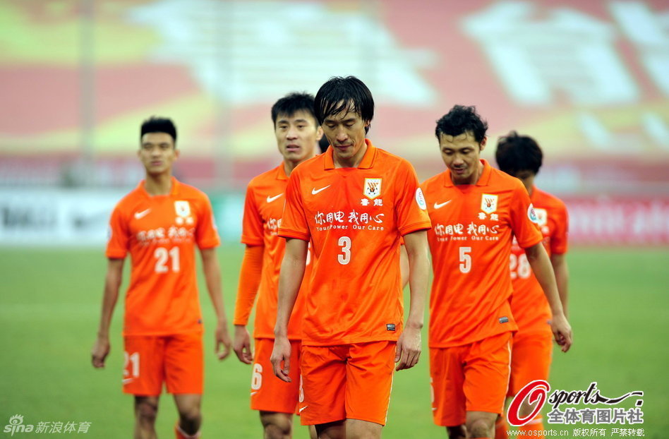 亚冠-当头一棒!鲁能补时丢球葬好局 1-1平武里南