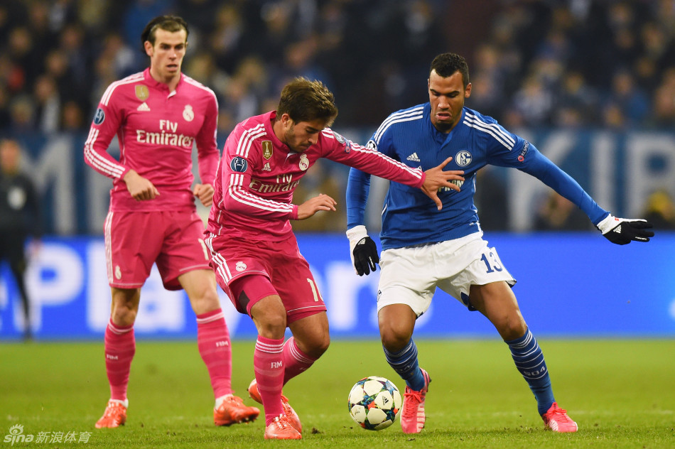 【欧冠】C罗传射追平劳尔梅西 皇马2-0力夺10连胜