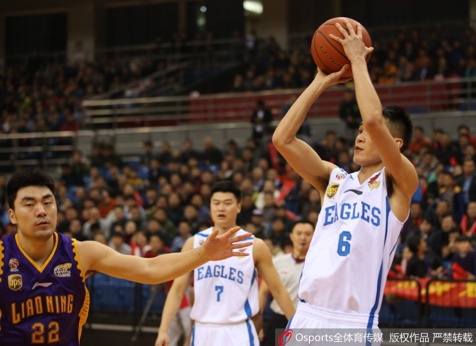 辽宁上演20分大逆转胜青岛 哈德森39分....