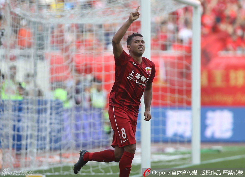 中超-武磊破荒孔卡策进球 上港3-0建业仍榜首