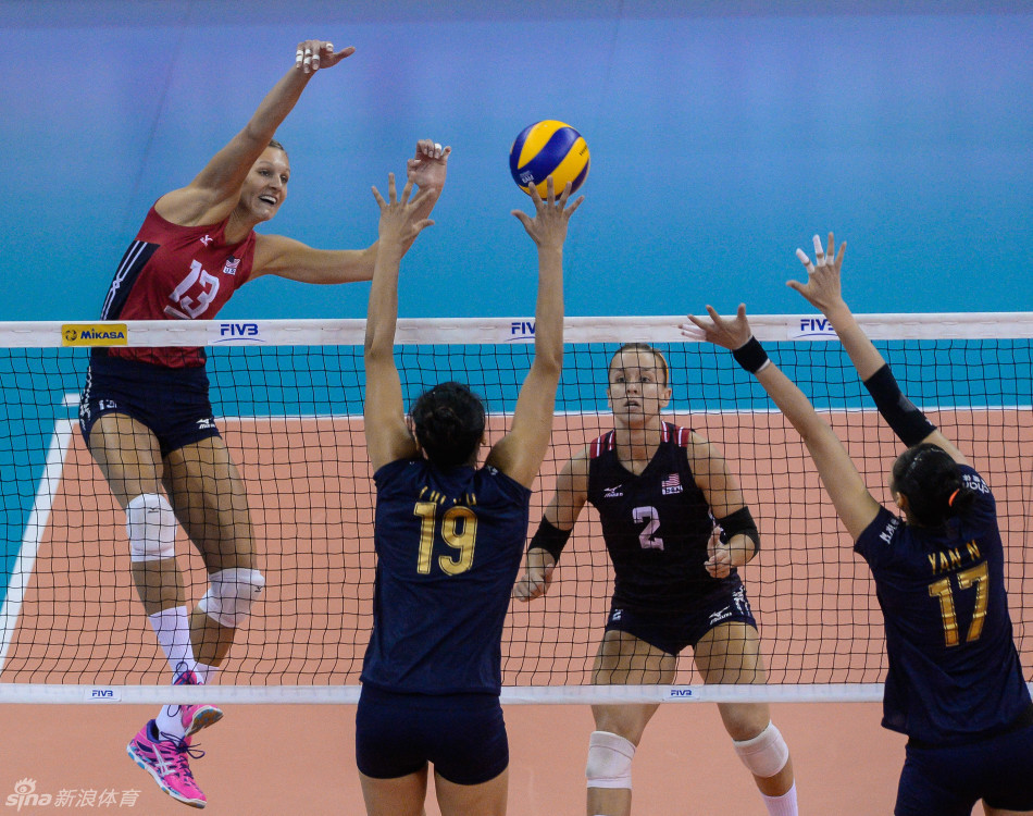【E】大奖赛中国女排0-3美国 总决赛2胜3负第四名收官