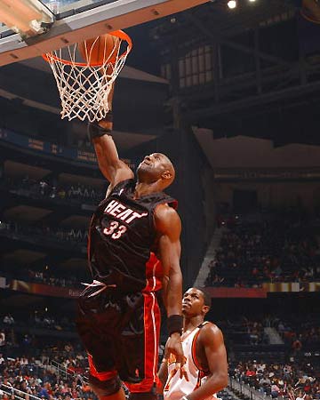 联盟五大低薪高能球员~~