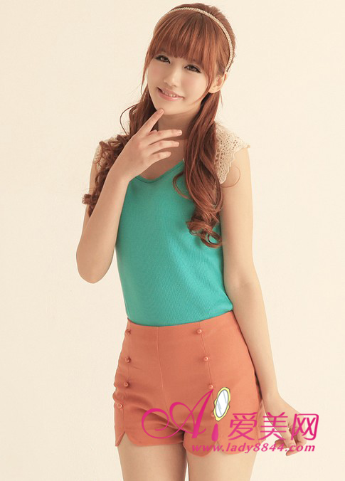 短裤短裙正当道 一秒变长腿Queen,爱美网教你巧用短裤短裙搭配让你塑出修长性感美腿