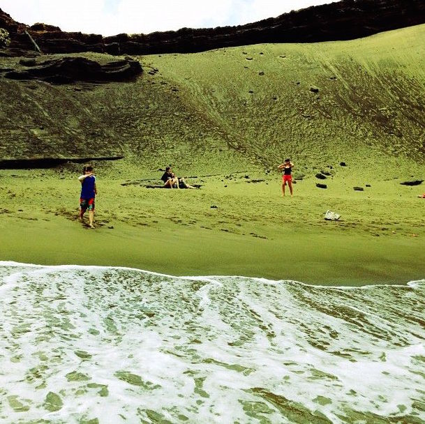 【转】在夏威夷 有一片传说中是抹茶味的沙滩