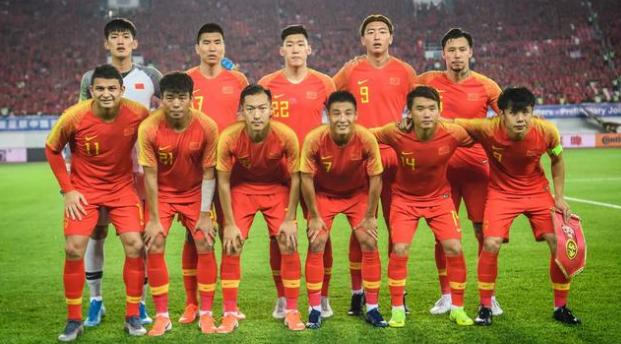7:0大胜关岛不足喜!国足瑕疵显露无余,锋线王牌或成最大隐忧