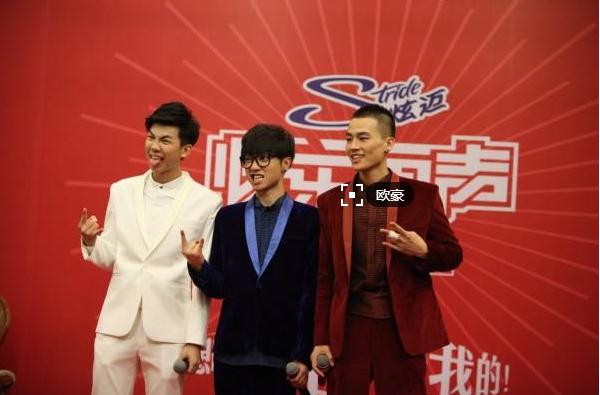 他是快男亚军,唱歌不如华晨宇跨界演戏恋富婆影后