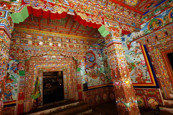 【转】稻城亚丁怎么去?四季景色有何不同?这篇攻略全告诉你