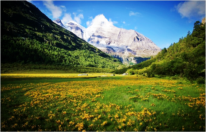 【转】稻城亚丁怎么去?四季景色有何不同?这篇攻略全告诉你