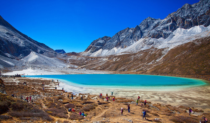 【转】稻城亚丁怎么去?四季景色有何不同?这篇攻略全告诉你