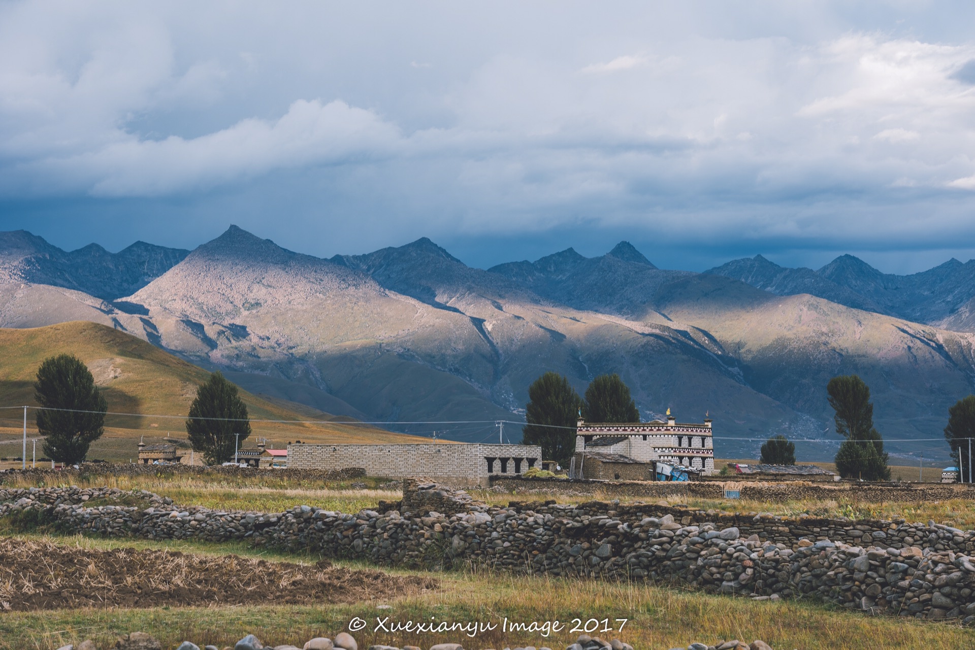 【转】稻城亚丁怎么去?四季景色有何不同?这篇攻略全告诉你
