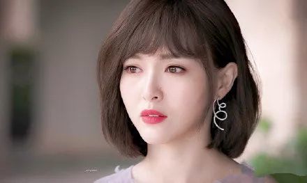 剪短发一定要剪“齐下巴烫”,时髦好看又显脸小,圆脸女生最适合