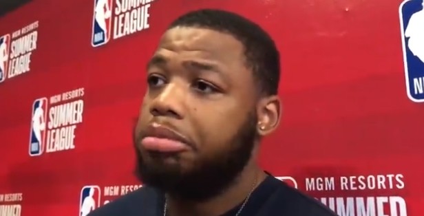 【篮球】红队补强内线最佳人选浮出水面 这两大重要因素 直接决定红队引援