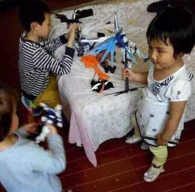 如何防止手办惨遭熊孩子毒手?这几招教你让熊孩子“做人”!