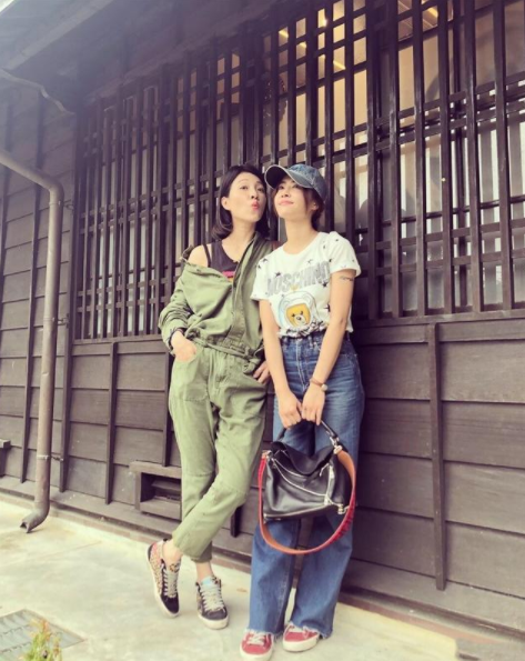 蔡依林晒全家福为外甥庆生,富三代姐夫出镜,65岁蔡妈妈保养有方