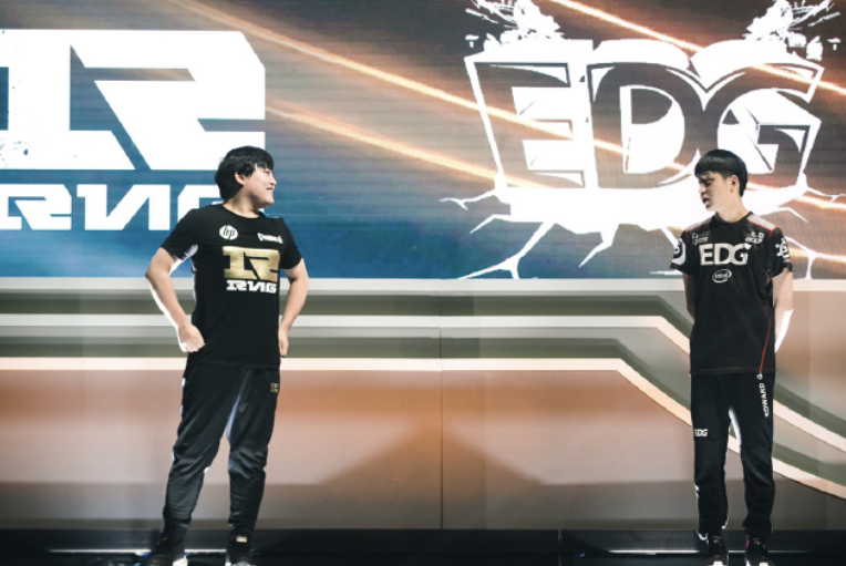 RNG对EDG的第三盘,为什么铁男一开始不放大?