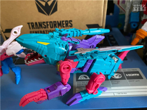变形金刚世代精选海底狂魔狂咬诱杀发售 完整组合形态放出