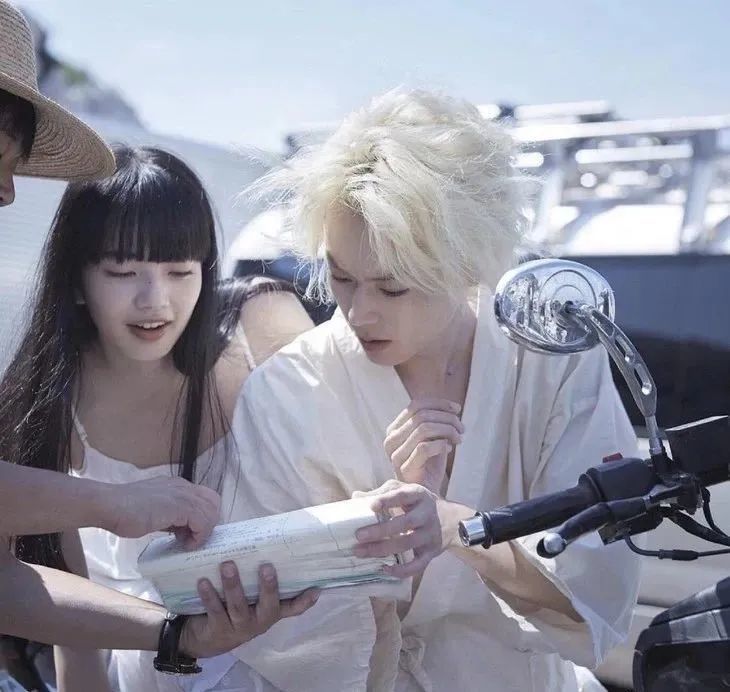 当你嗑的cp成真了……爽!