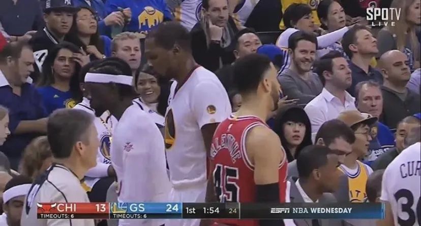 当你嗑的cp成真了……爽!