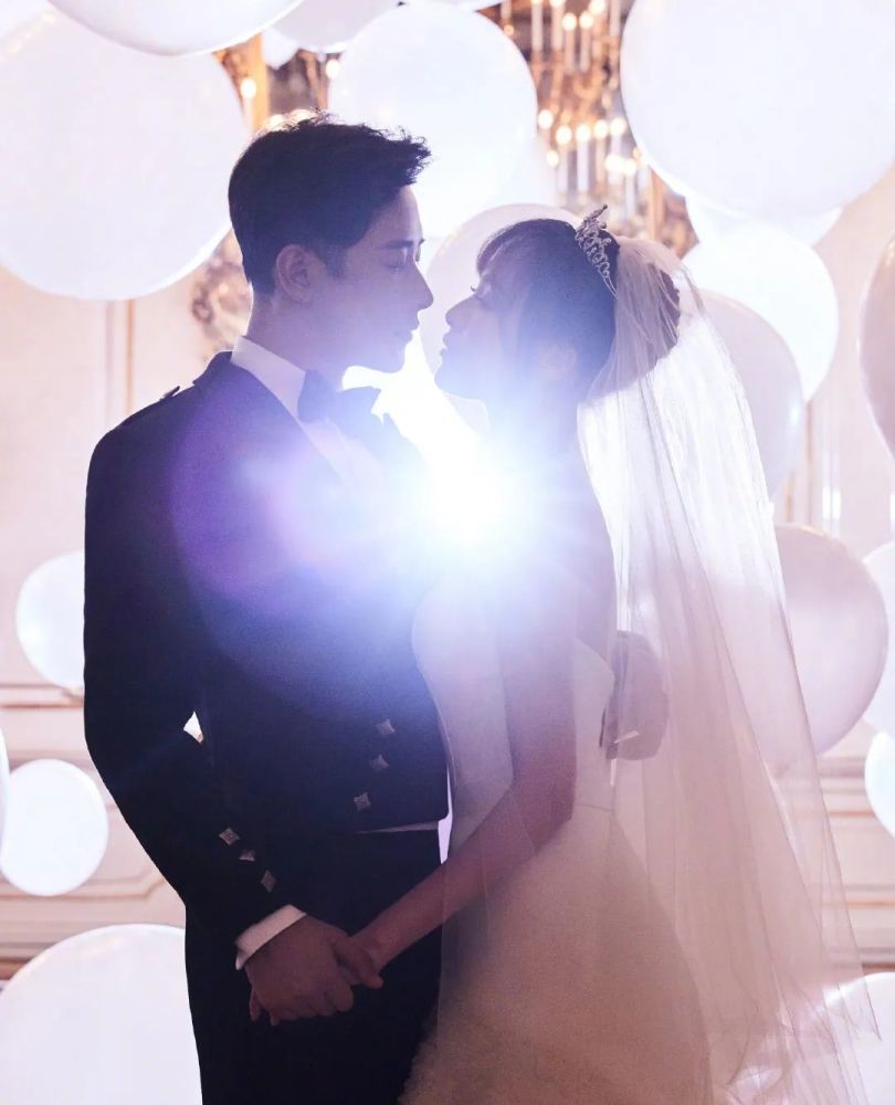 当你嗑的cp成真了……爽!