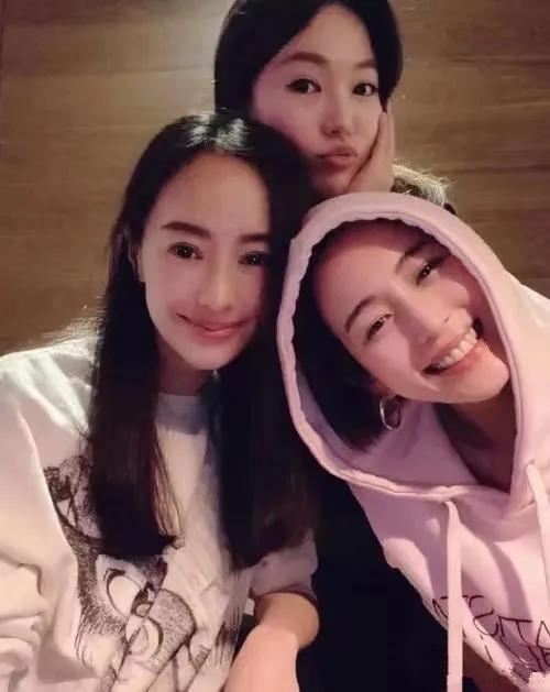 网传张钧甯陈意涵决裂,私下抢工作抢资源,今两人同时发文辟谣!