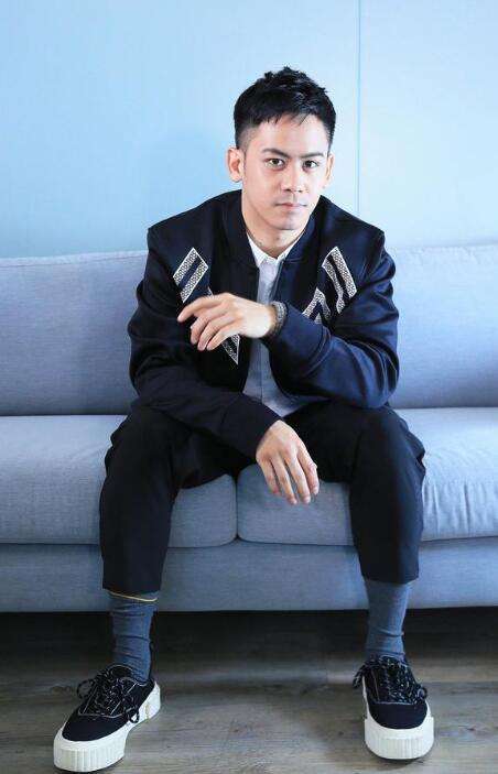 大导演李安身处纽约,因疫情受困家中,自嘲重变“煮夫”