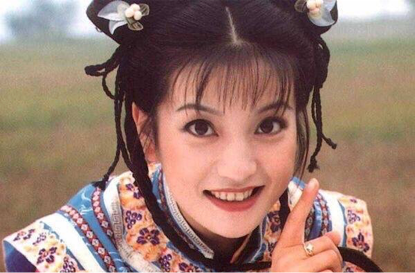 林允陈瑶脸型大变灵气全无,刘涛花300万找罪受,非要整一口假牙何必呢?