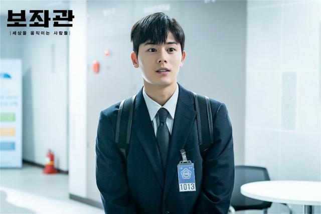 韩剧《境遇之数》:羡慕!邕圣祐、辛睿恩之间长达10年的彼此暗恋