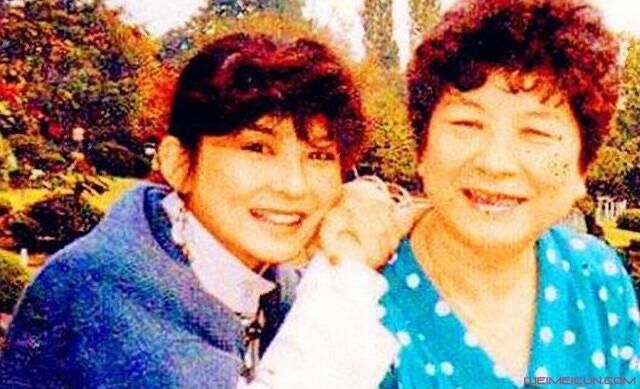 知情人曝《梦醒时分》原唱陈淑桦近况:走不出丧母之痛,与外界隔绝患失智症