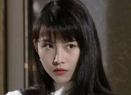 自黑、晒日常、说普通话,开启蔡少芬第1001种撒狗粮姿势